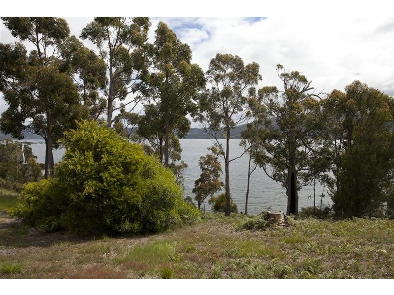 215 Esperance Coast Road, Surges Bay TAS 7116