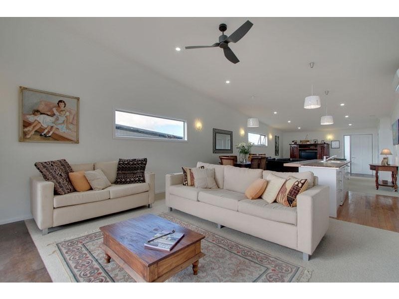 2/4 Temperance Lane, Franklin TAS 7113