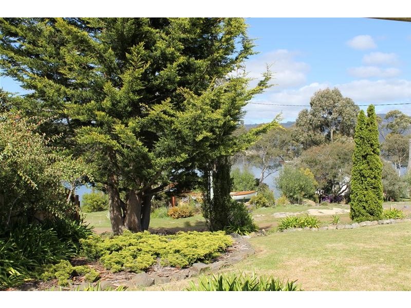 6 Sandrock Loop, Abels Bay TAS 7112