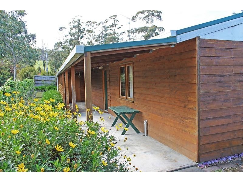 6 Sandrock Loop, Abels Bay TAS 7112