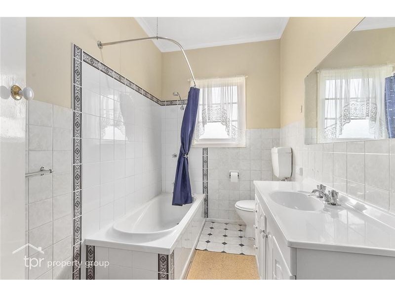 26 Shield Street, Huonville TAS 7109