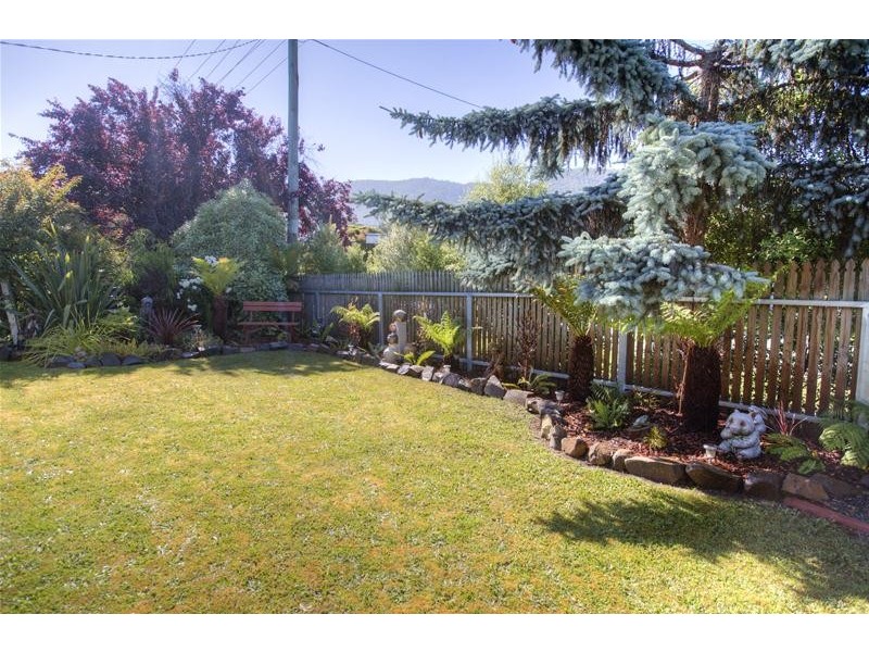 71 Sale Street, Huonville TAS 7109