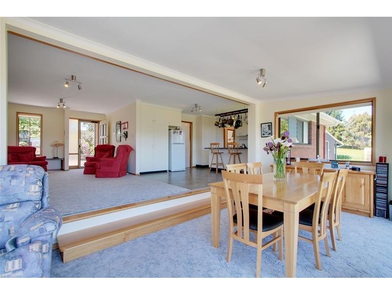 82 Graces Road, Glaziers Bay TAS 7109