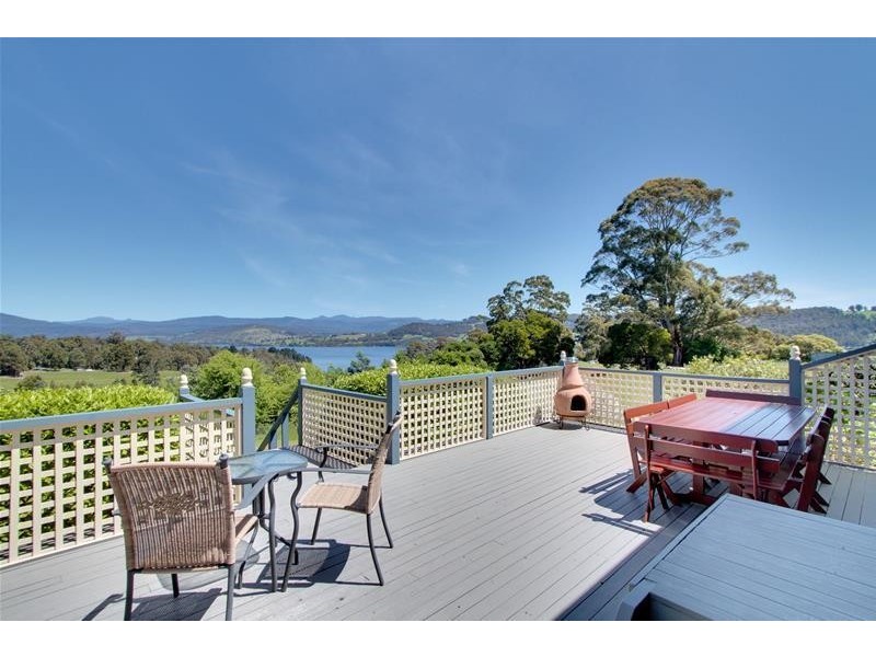 82 Graces Road, Glaziers Bay TAS 7109