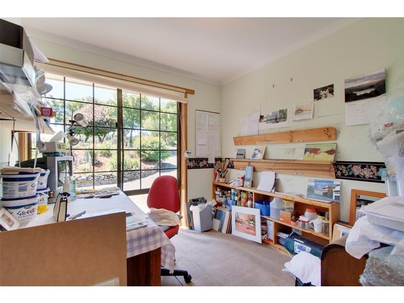 82 Graces Road, Glaziers Bay TAS 7109