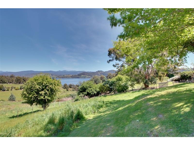 82 Graces Road, Glaziers Bay TAS 7109
