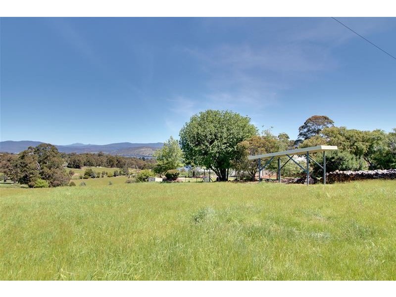 82 Graces Road, Glaziers Bay TAS 7109