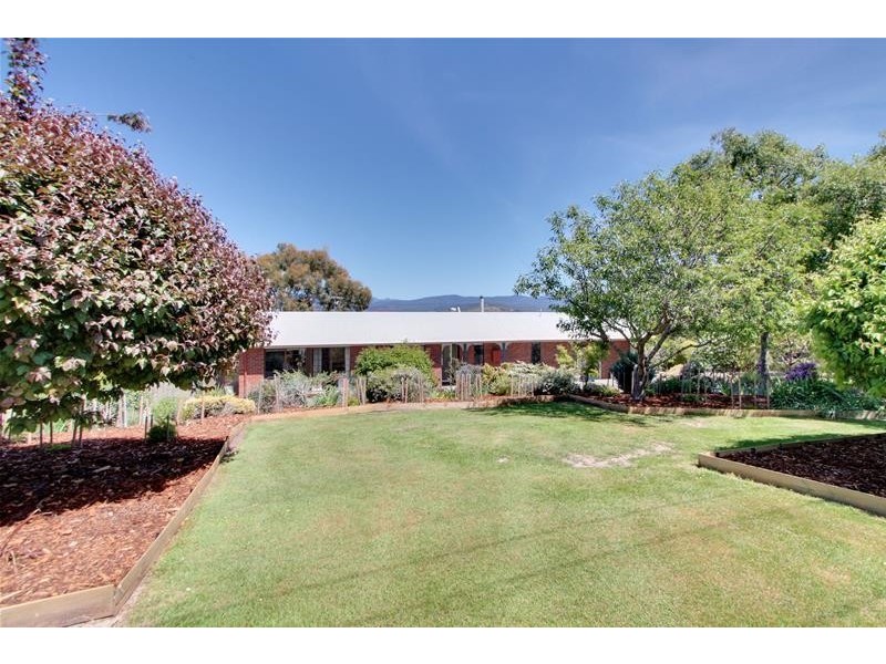 82 Graces Road, Glaziers Bay TAS 7109