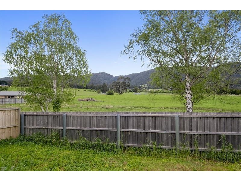 4 Pine Lane, Huonville TAS 7109