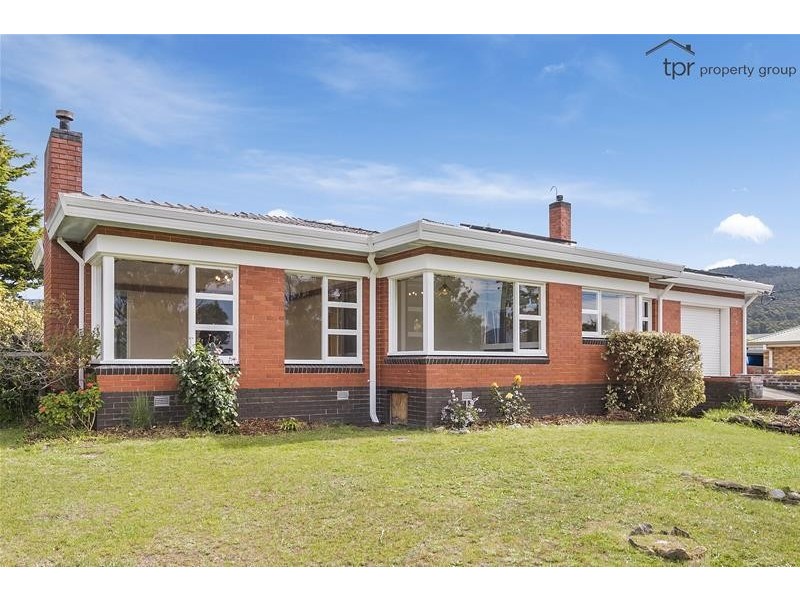 17 Pearsall Street, Snug TAS 7054
