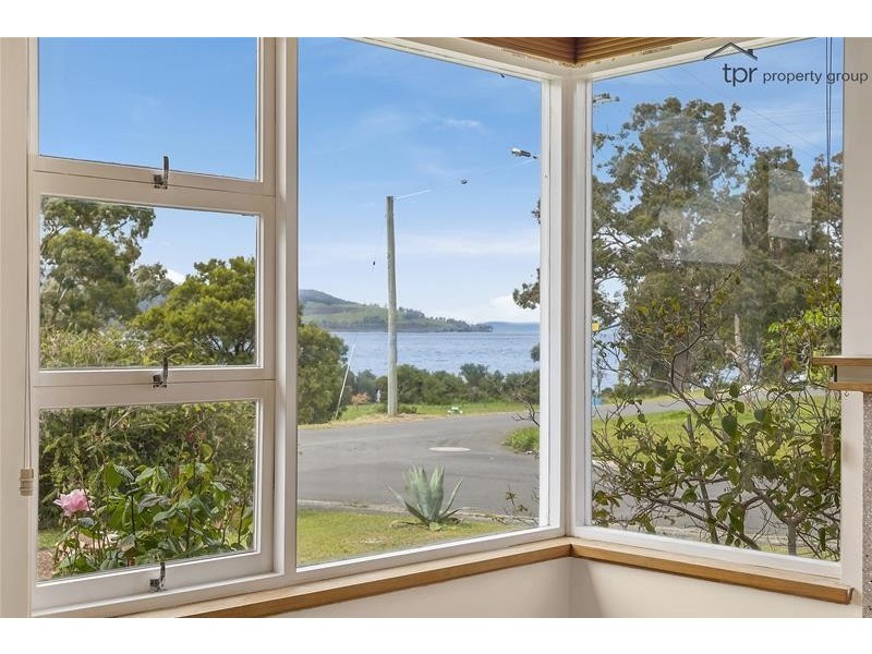 17 Pearsall Street, Snug TAS 7054