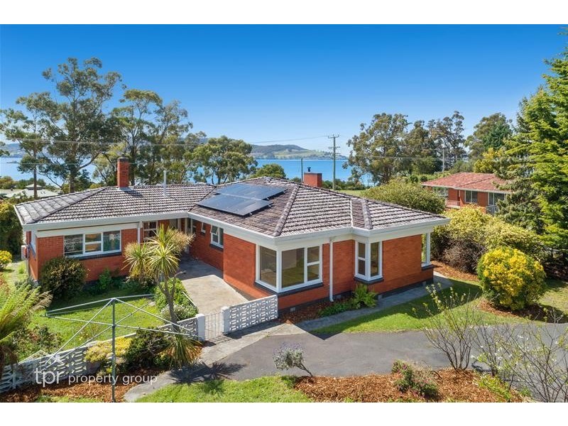 17 Pearsall Street, Snug TAS 7054