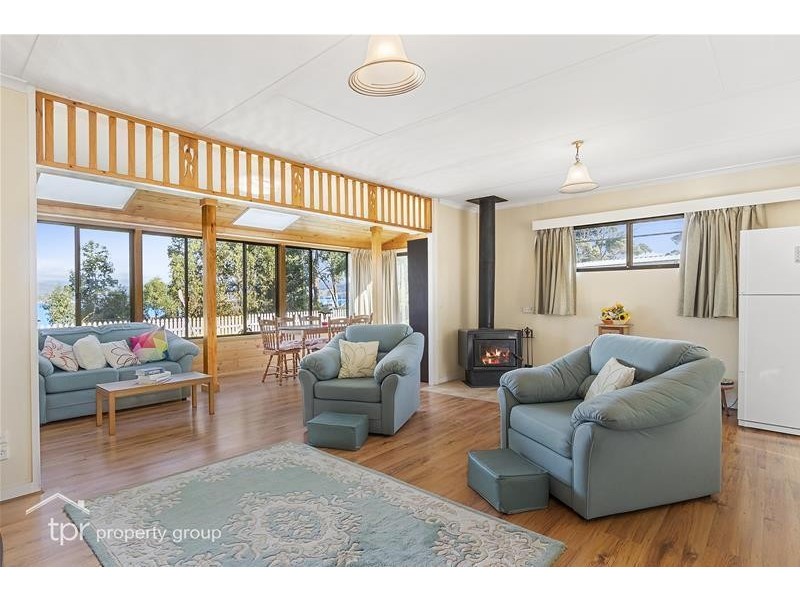 6-8 Challis Crescent, Deep Bay TAS 7112