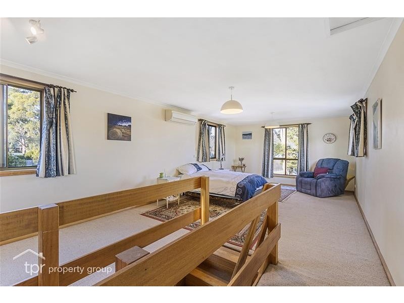 6-8 Challis Crescent, Deep Bay TAS 7112