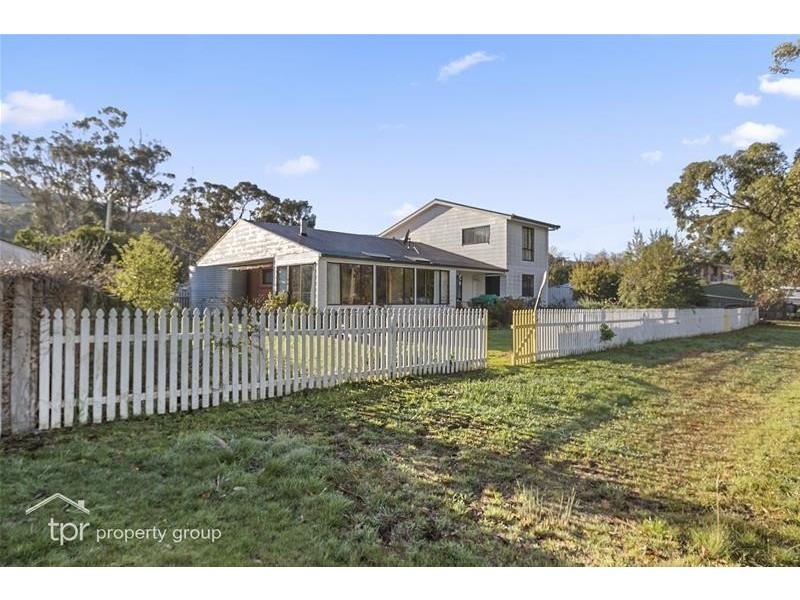 6-8 Challis Crescent, Deep Bay TAS 7112