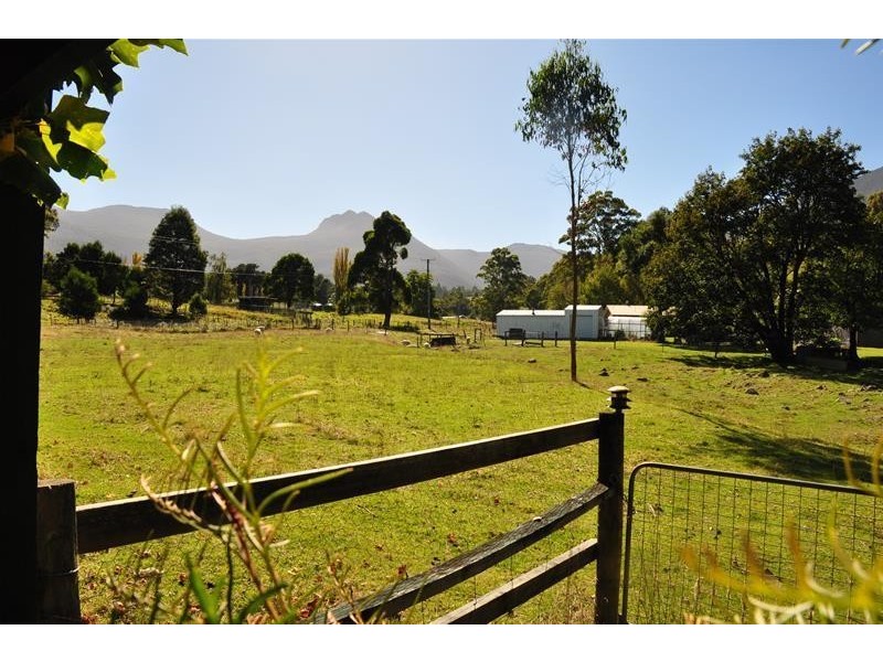 33 Wattle Hill Road, Mountain River TAS 7109
