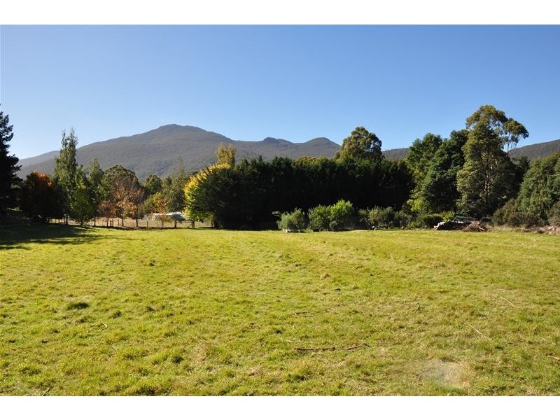 33 Wattle Hill Road, Mountain River TAS 7109