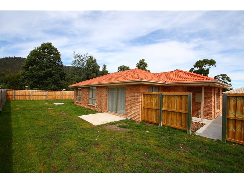 2/9 Knopwood Lane, Huonville TAS 7109