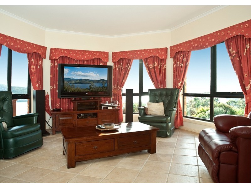 902A Cygnet Coast Road, Wattle Grove TAS 7109