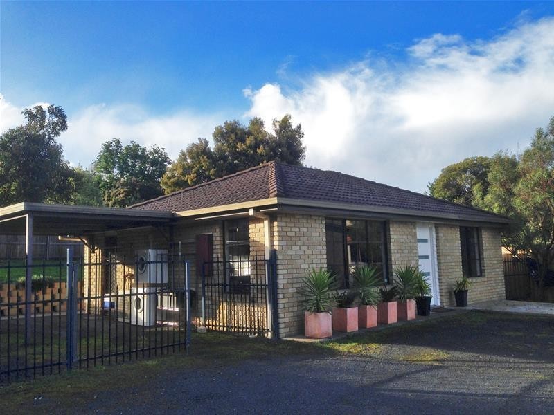 2/19 Willowbend Road, Kingston TAS 7050