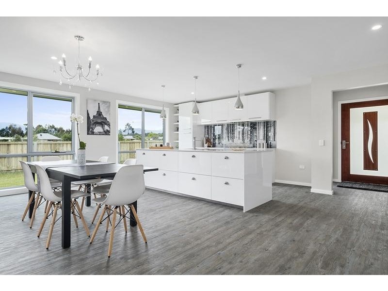 8 Ellison Street, Huonville TAS 7109