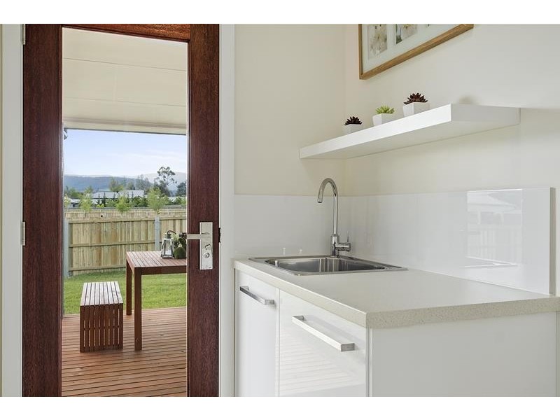 8 Ellison Street, Huonville TAS 7109