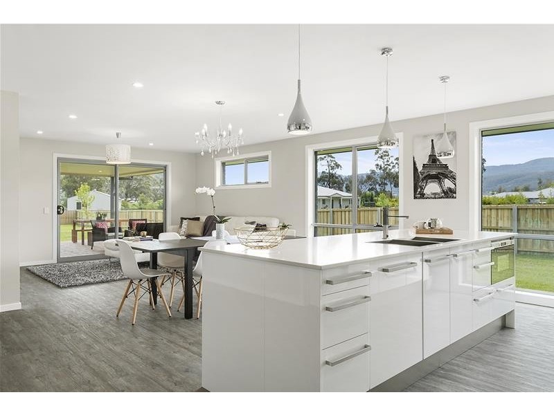 8 Ellison Street, Huonville TAS 7109