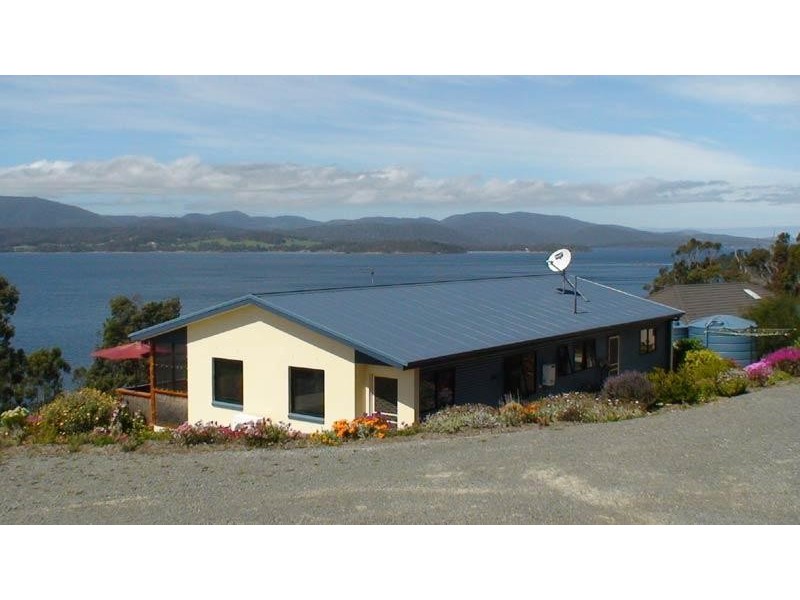 25 Klasen Road, Police Point TAS 7116