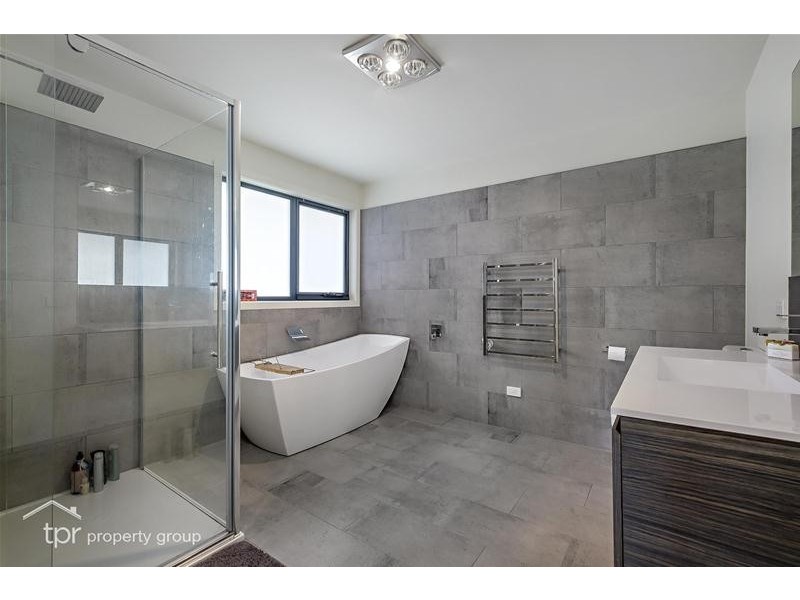 13 Dorgan Court, Cygnet TAS 7112