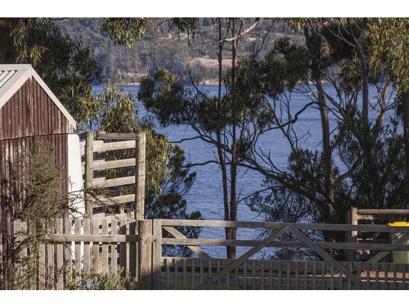 190 Cygnet Coast Road, Lymington TAS 7109