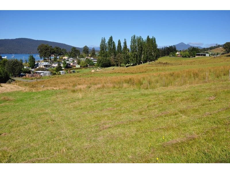 17 Fritton Drive, Dover TAS 7117