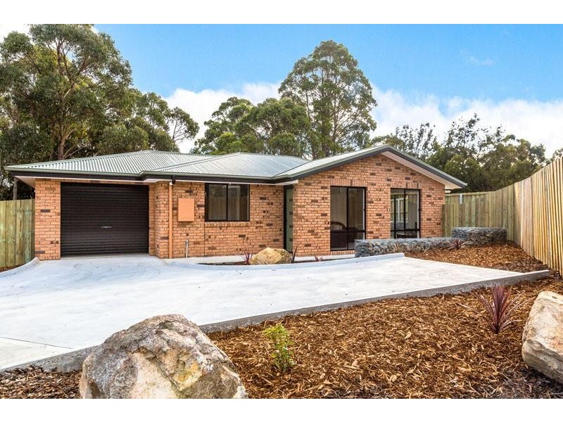 8/4 Walton Street, Huonville TAS 7109