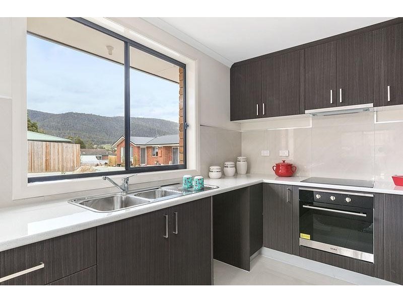 8/4 Walton Street, Huonville TAS 7109