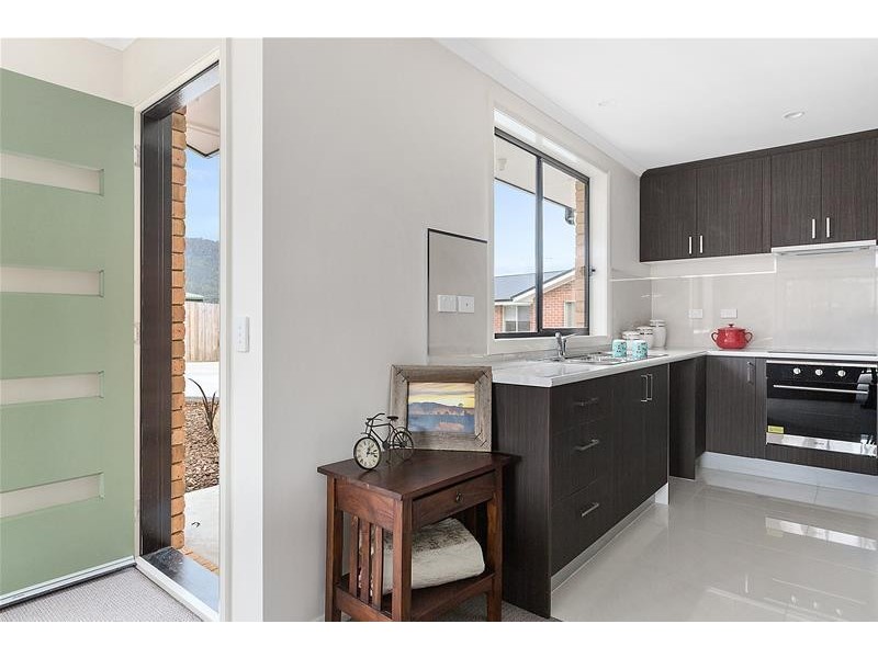 8/4 Walton Street, Huonville TAS 7109