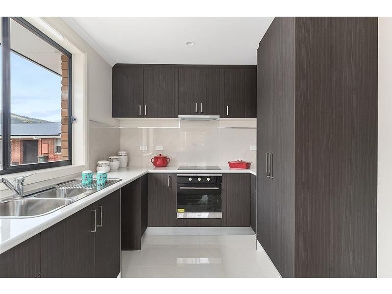 8/4 Walton Street, Huonville TAS 7109