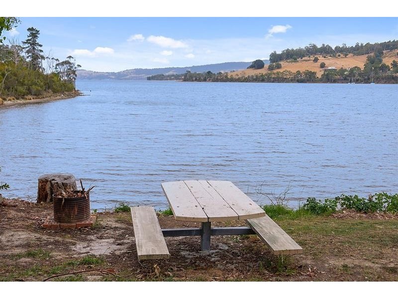 1 Crooked Tree Point, Nicholls Rivulet TAS 7112