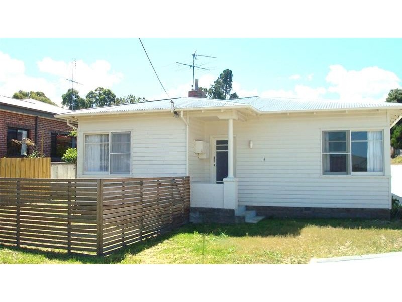 1/4 Walton Street, Huonville TAS 7109