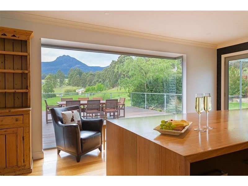 Mountain River TAS 7109