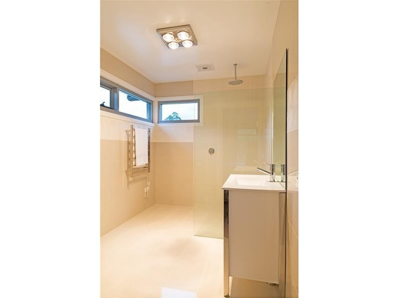 Mountain River TAS 7109