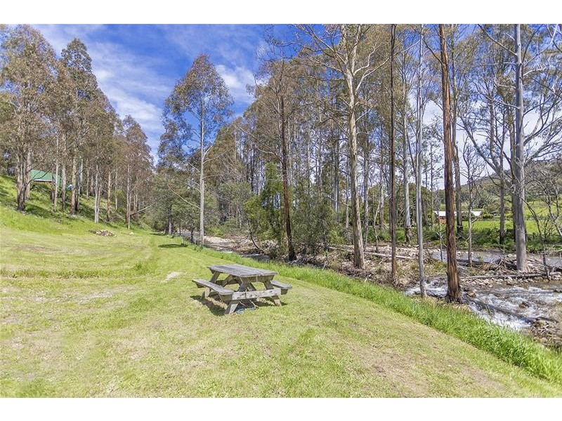 Mountain River TAS 7109