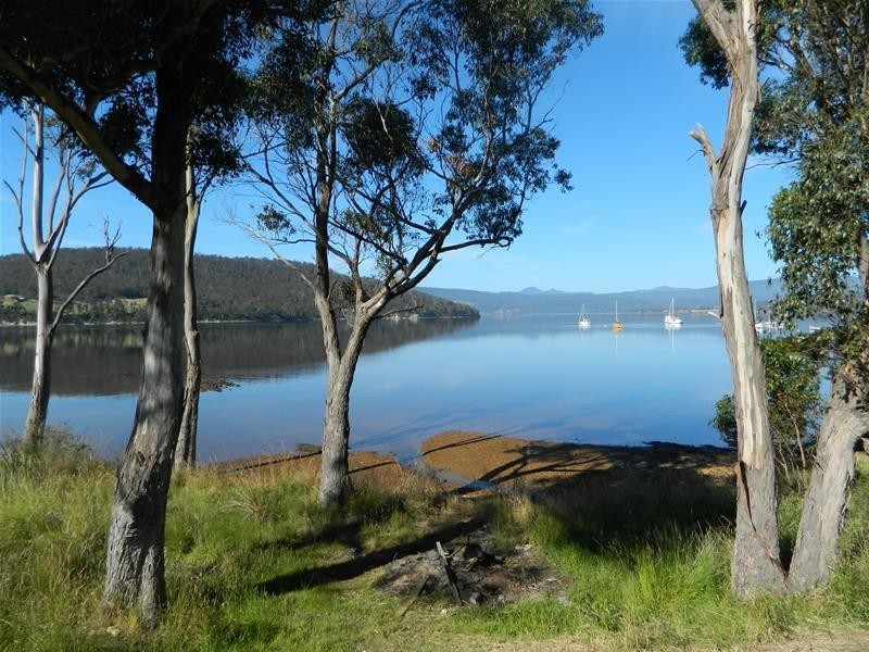 6695 Channel Highway, Deep Bay TAS 7112