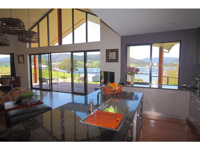 6 Brookdale Close, Cygnet TAS 7112