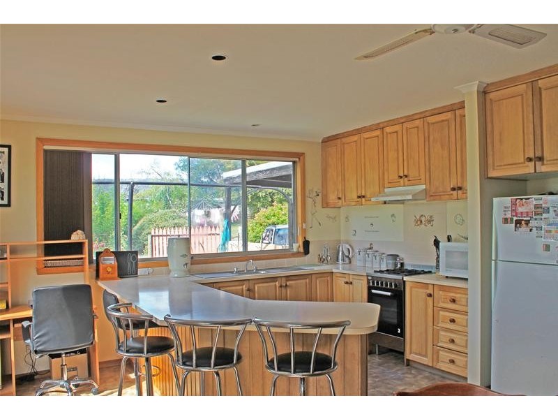 20 Emma Street, Cygnet TAS 7112