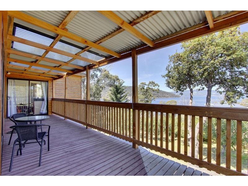 42 Chuter Street, Deep Bay TAS 7112