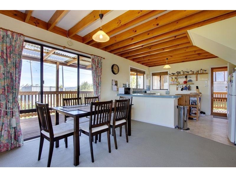 42 Chuter Street, Deep Bay TAS 7112