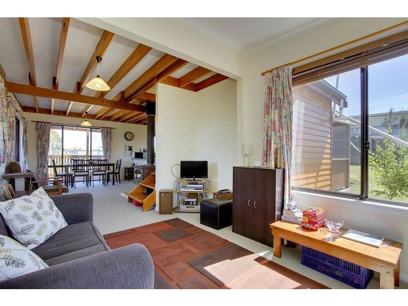 42 Chuter Street, Deep Bay TAS 7112