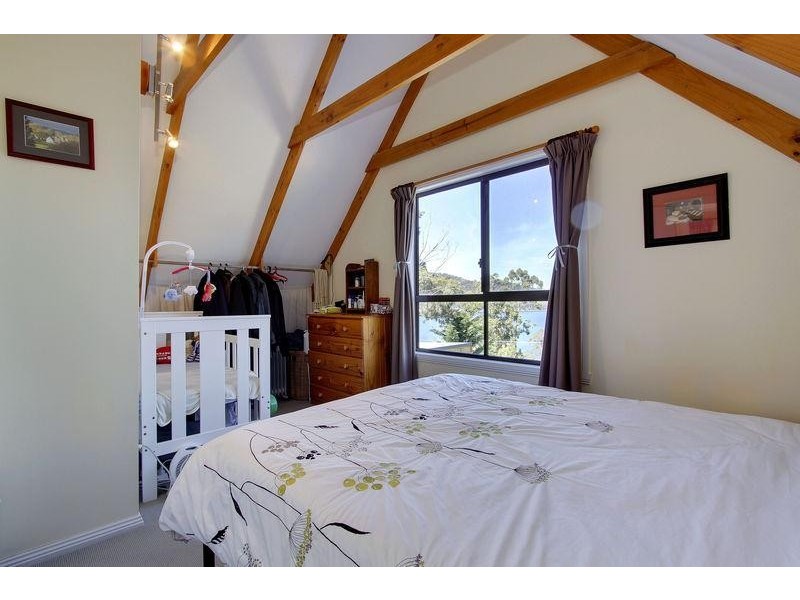 42 Chuter Street, Deep Bay TAS 7112