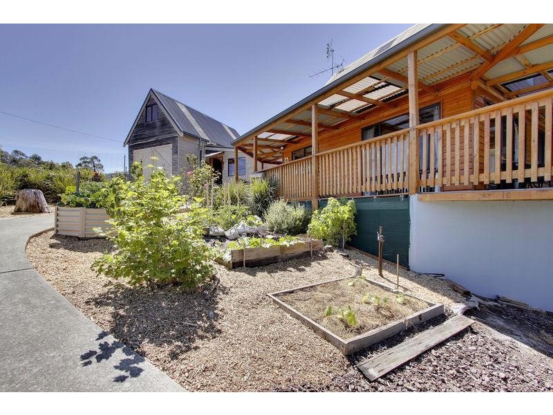 42 Chuter Street, Deep Bay TAS 7112