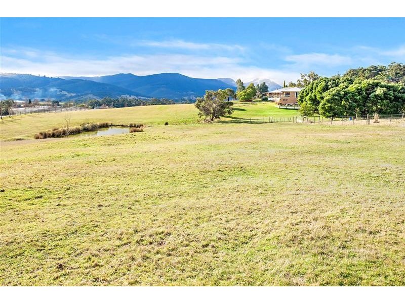 14 Packers Road, Huonville TAS 7109