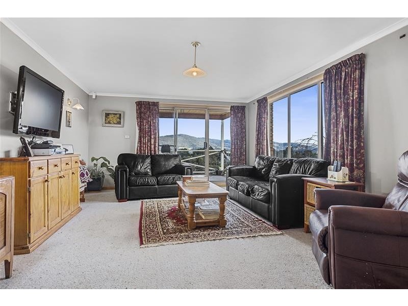 14 Packers Road, Huonville TAS 7109